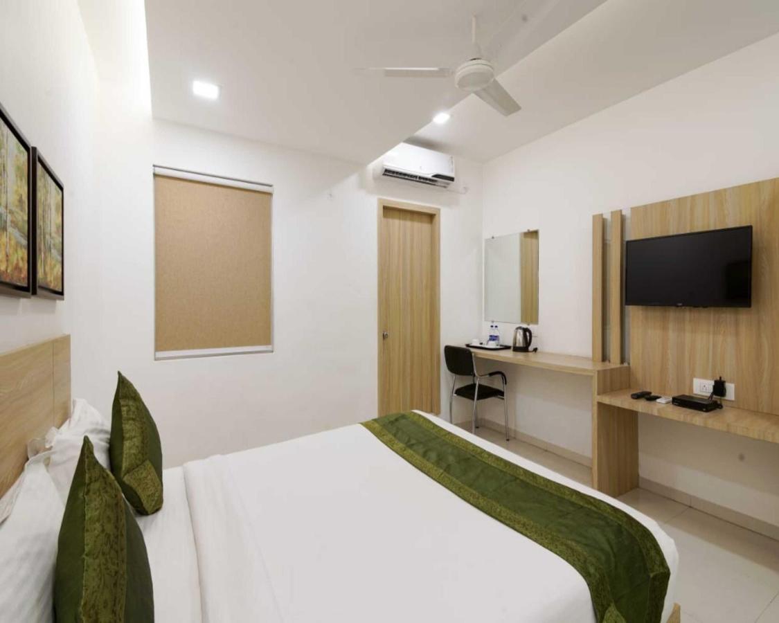 The Perch Hotel Visakhapatnam Eksteriør billede